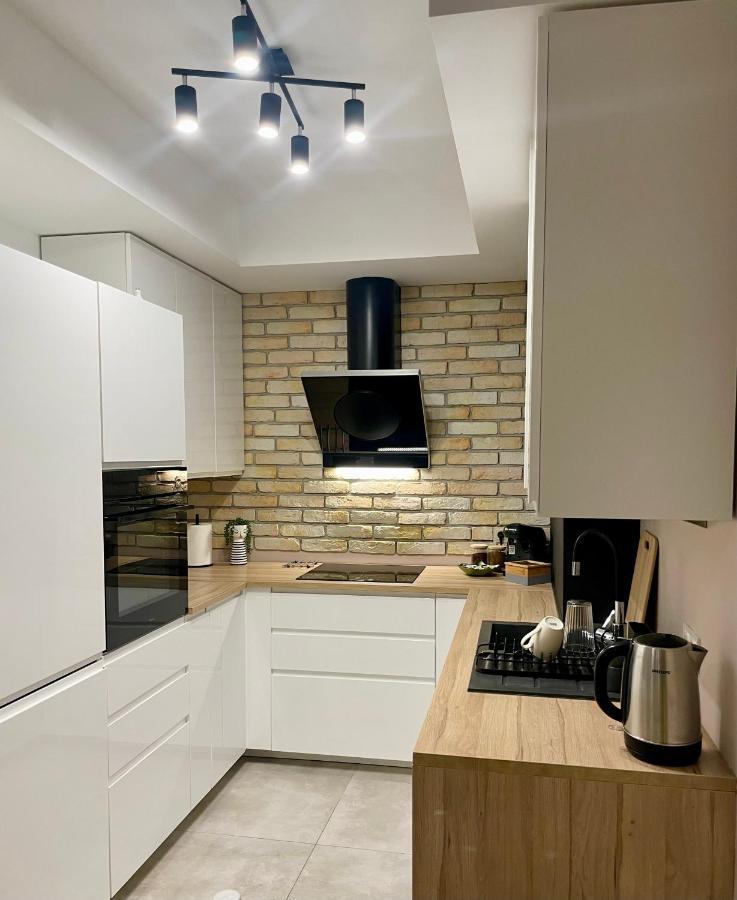 Apartments Sleep & Go Modlin Airport Nowy Dwor Mazowiecki Exterior photo
